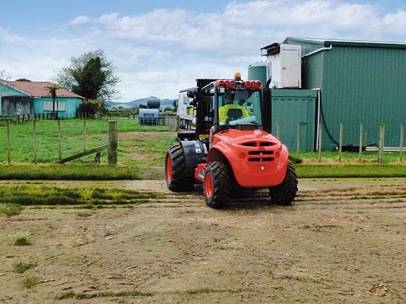 AUSA C 250H rough terrain forklift
