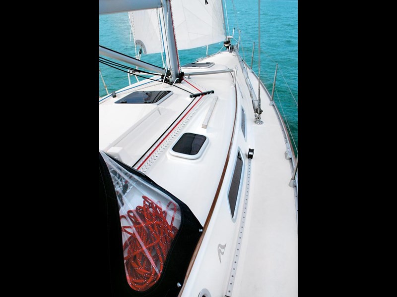Hanse 371- 3.jpg