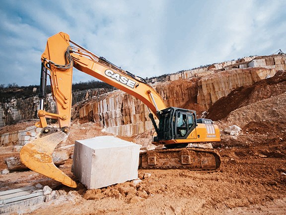 The Case CX470C excavator at work in the Valverde Cooperative's Botticino quarry.