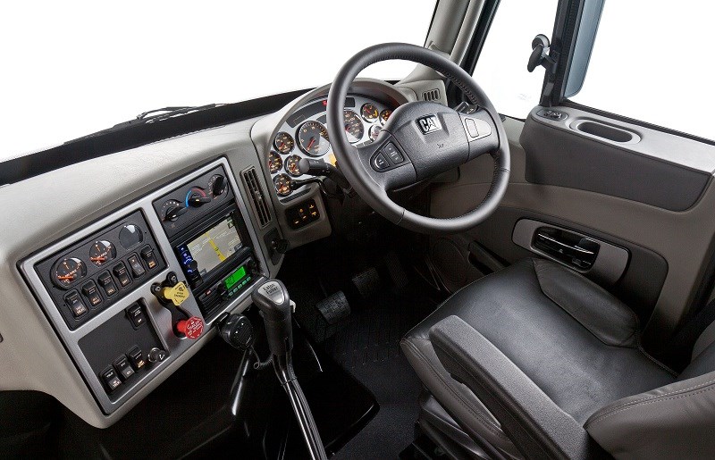 Cat CT630S interior