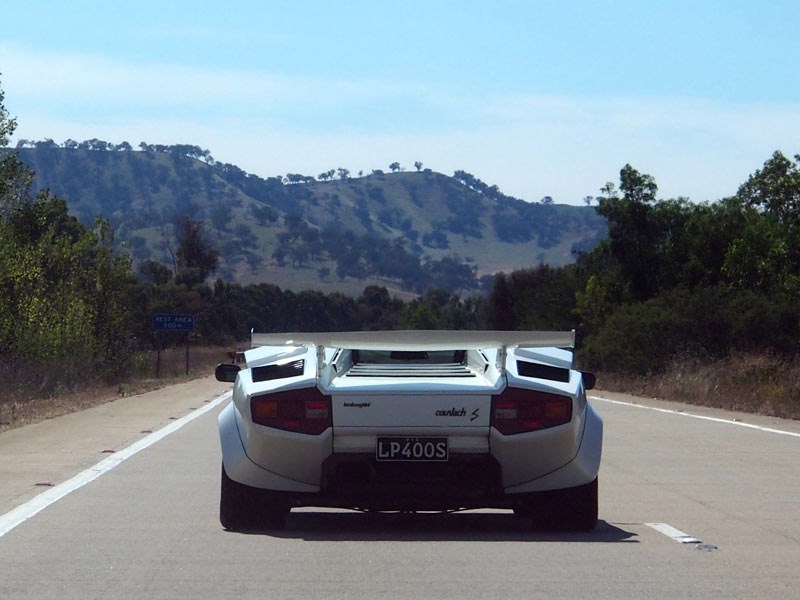 Auto Italia: Lamborghini en route