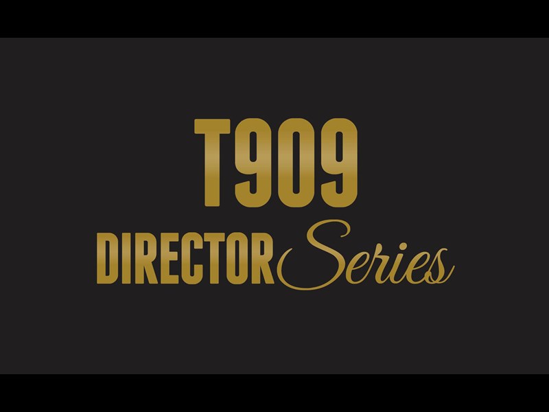 T909 Director Series logo