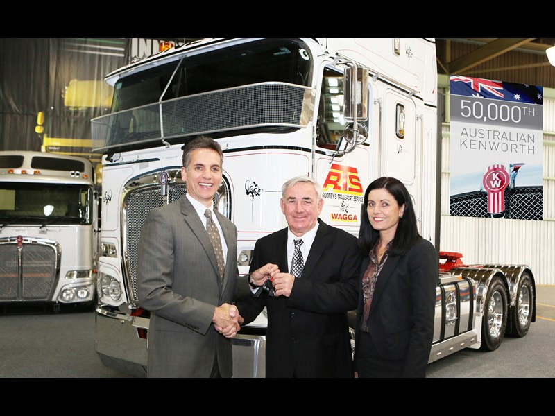 Mike Dozier handing over the 50,000th Australiuan Kenworth