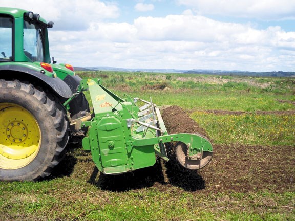 Celli-Rapid-Power-Harrow-00.jpg