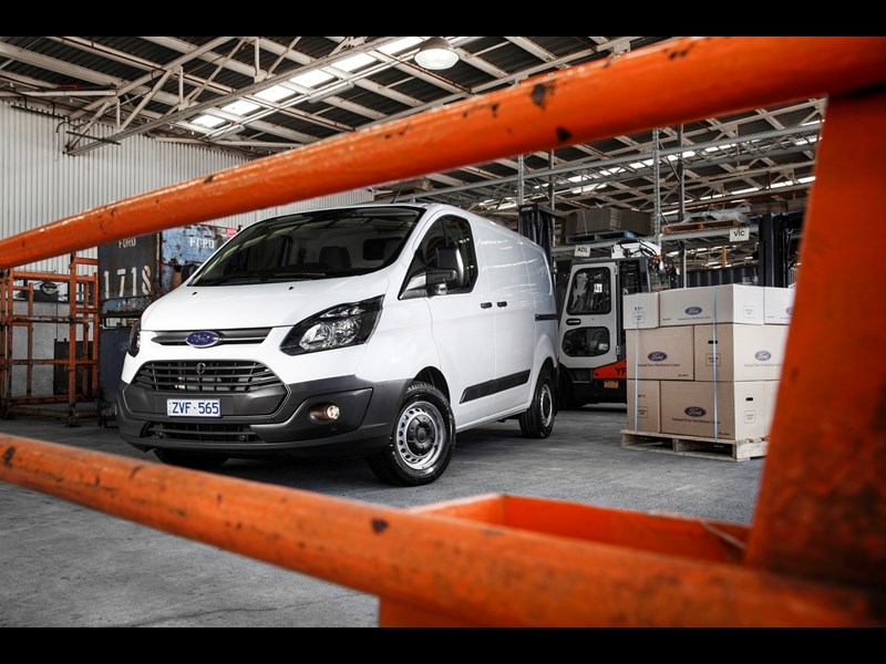 03 Transit Custom low res