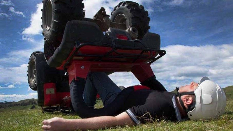 ATV Liefguards roll over