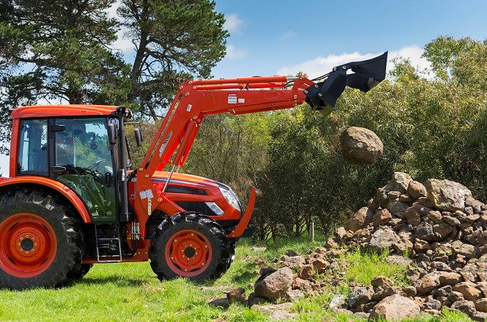 Kioti PX1002 Cabin tractor with loader