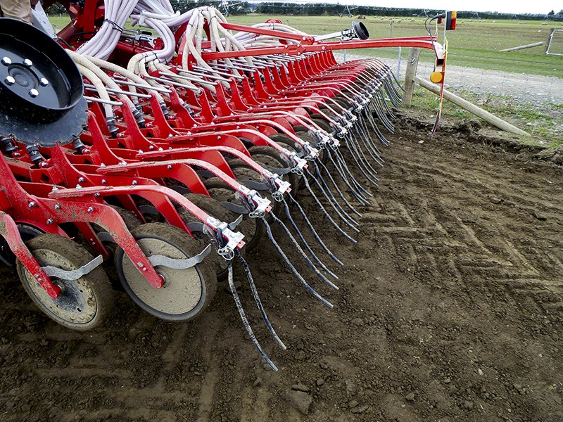 Pottinger Terrasem C6 seed drill 6