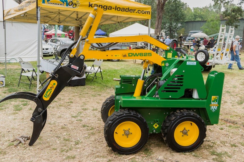 Seymour Alternative Farming Expo 2014 kanga loaders
