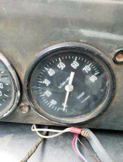 renault r8 gordini gauges 2