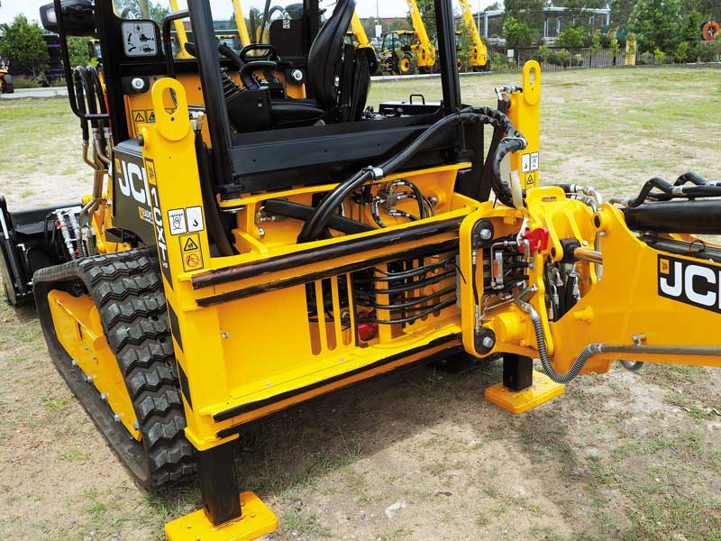 Test: JCB 1CXT