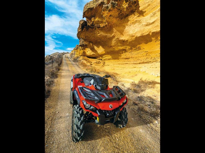 Dirt eater Can Am Outlander Pro 650