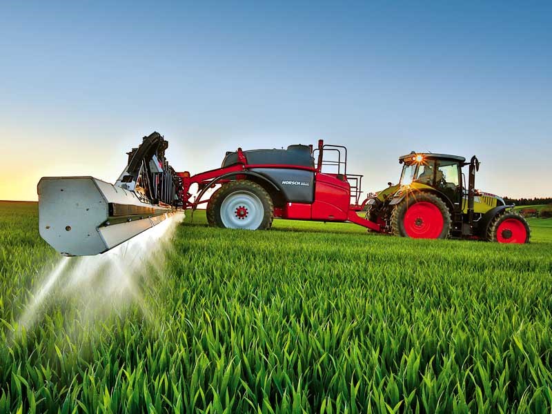 Latest spray tech Horsch Leeb sprayer