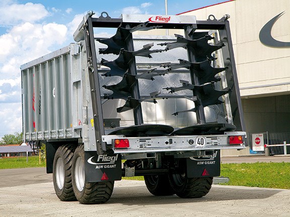 Review: Fliegl ASW 271 trailer