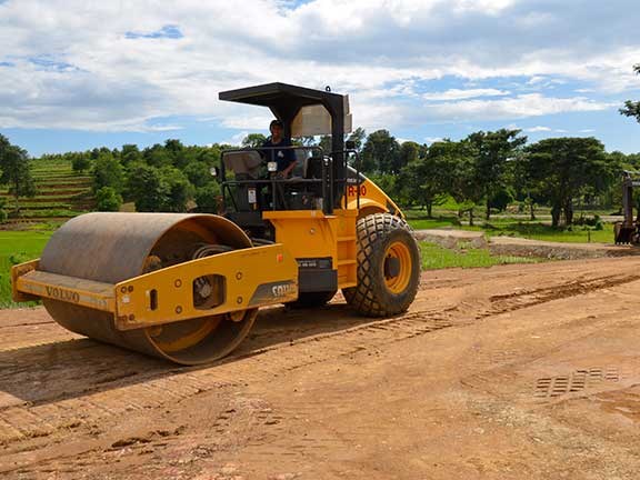 Volvo SD110 single drum compactor