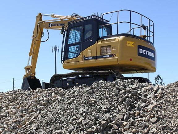 The 14.5-tonne Detank DE150BD excavator.