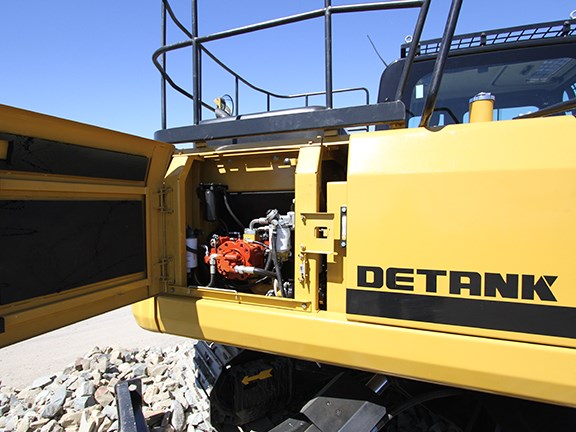 Ground-level serviceability is well-thought-out on the Detank DE150BD excavator.