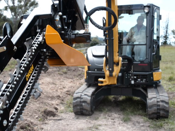 Reviewer Ron Horner gets the feel of the Digga Bigfoot trencher.