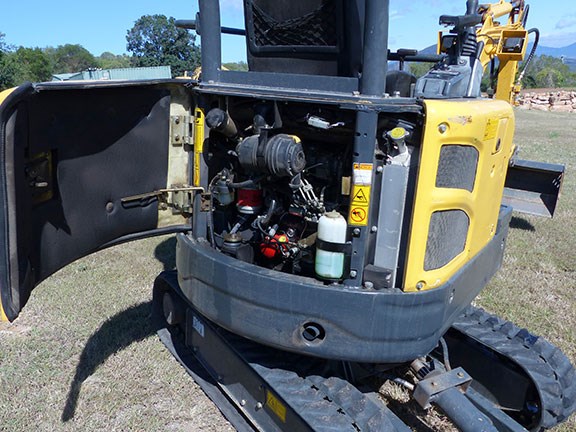 Yuchai YC18SR mini excavator