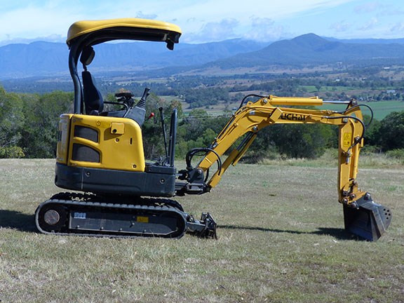 Yuchai YC18SR mini excavator