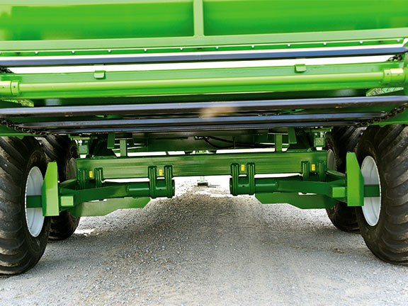Hustler SF1250 silage wagon