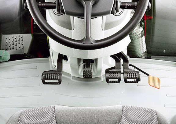 When Smart Stop is on and the brake pedal is pushed, the tractor electronically disengages the clutch