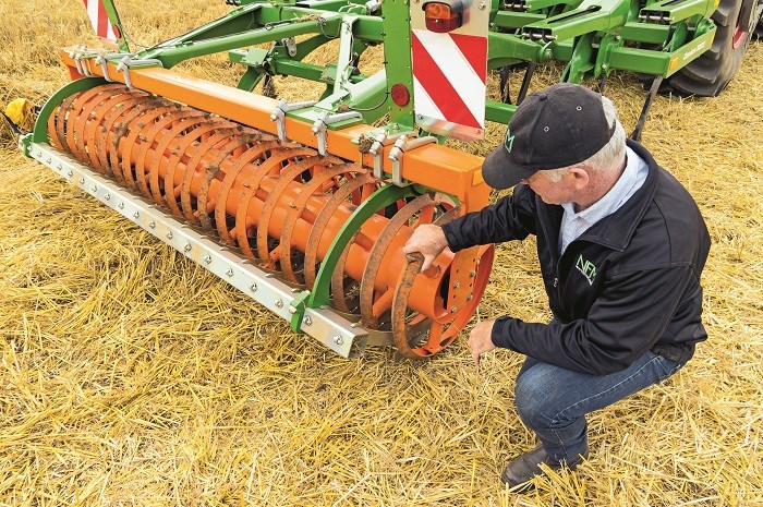 0198 Amazone Cenius 3002 mulch cultivator roller