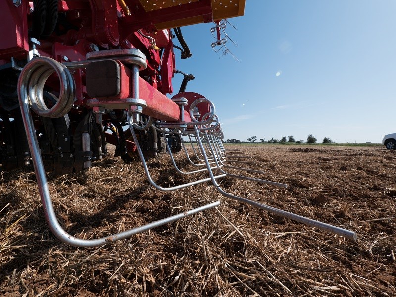 19 DuncanAS5000 spring tine harrows