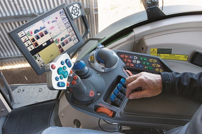 2654 Fendt 939 Vario controls