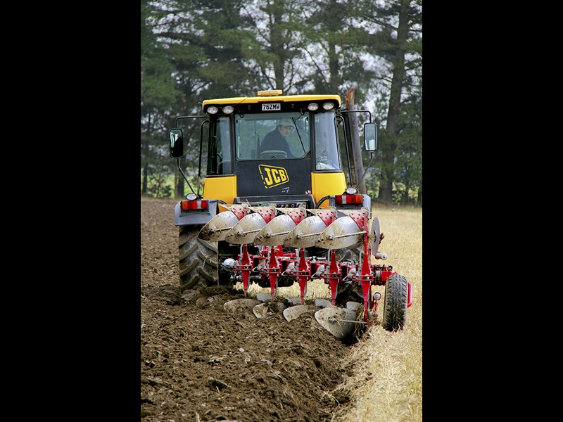 3121 Agrolux HRWT 5785 plough