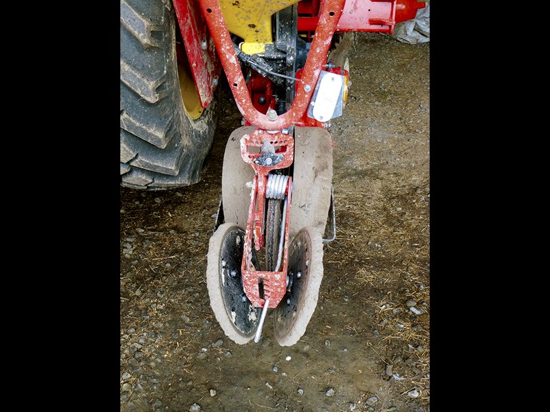 52 Vaderstad Tempo TPF8 gauge wheels