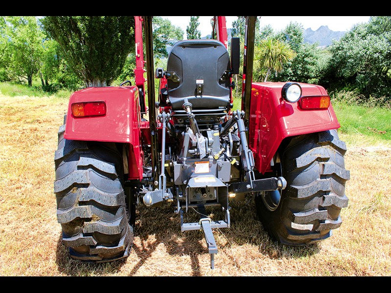 Mahindra 4025 rear