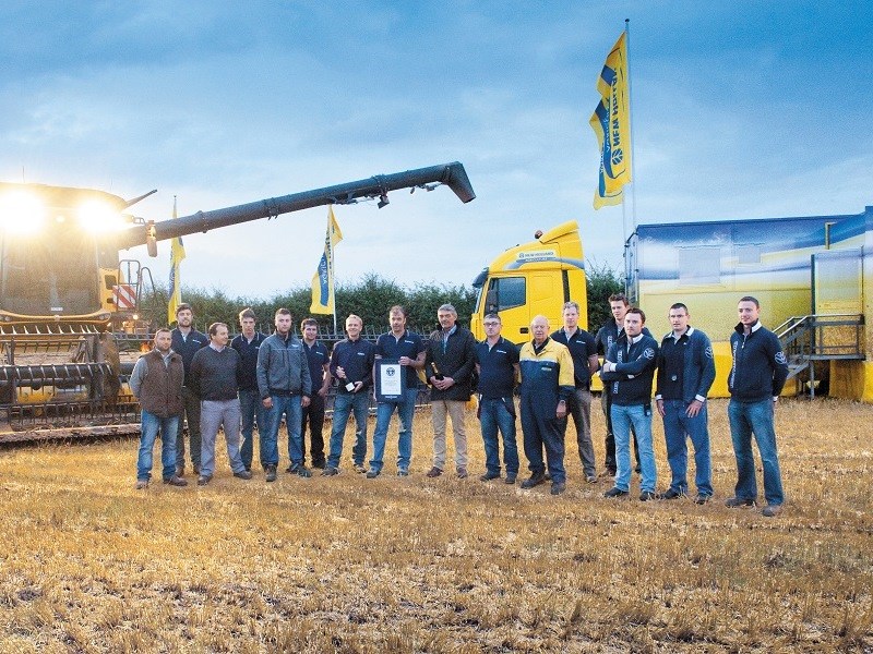 New Holland CR10 90 world record