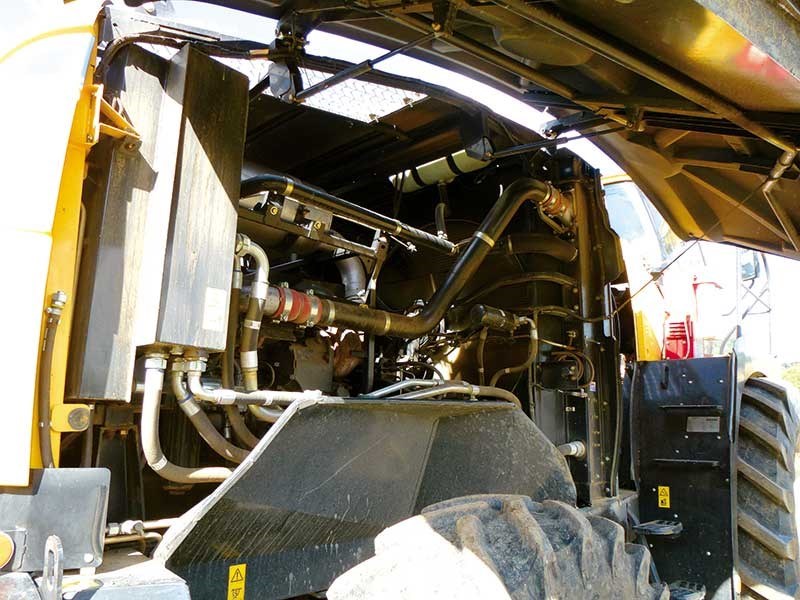 New Holland FR600 harvester engine bay FR6005
