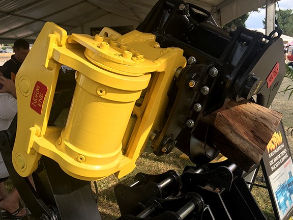 Norm Engineering’s new tilting quick hitch has an anti-swinging feature for added safety.