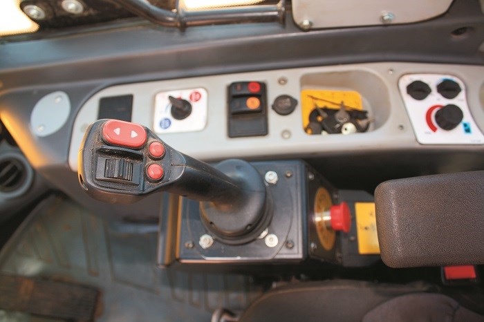 Palazzani PT192 teleloader4 controls