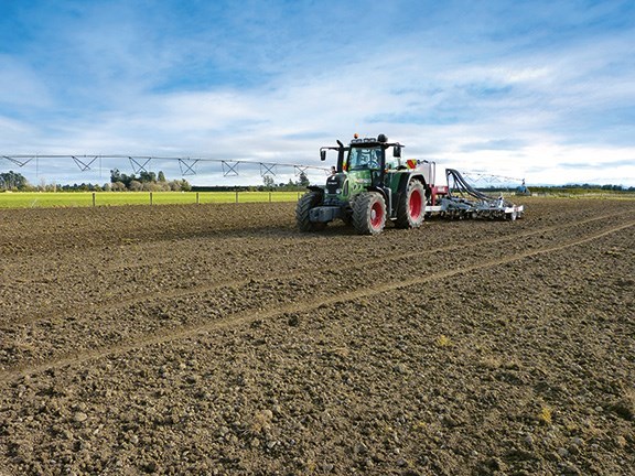 Taege 6m air seeder on the field