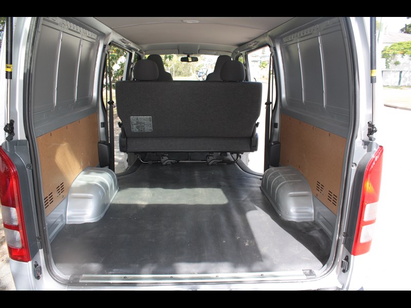 Hiace7