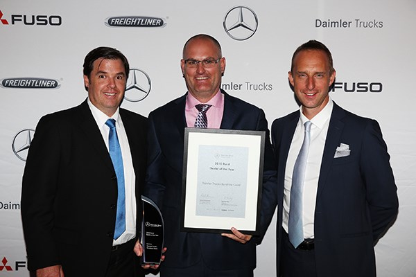Mercedes Benz Dealerships TradeTrucks2