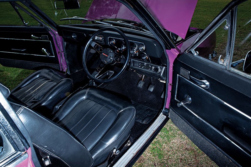 holden torana lj xu1 interior