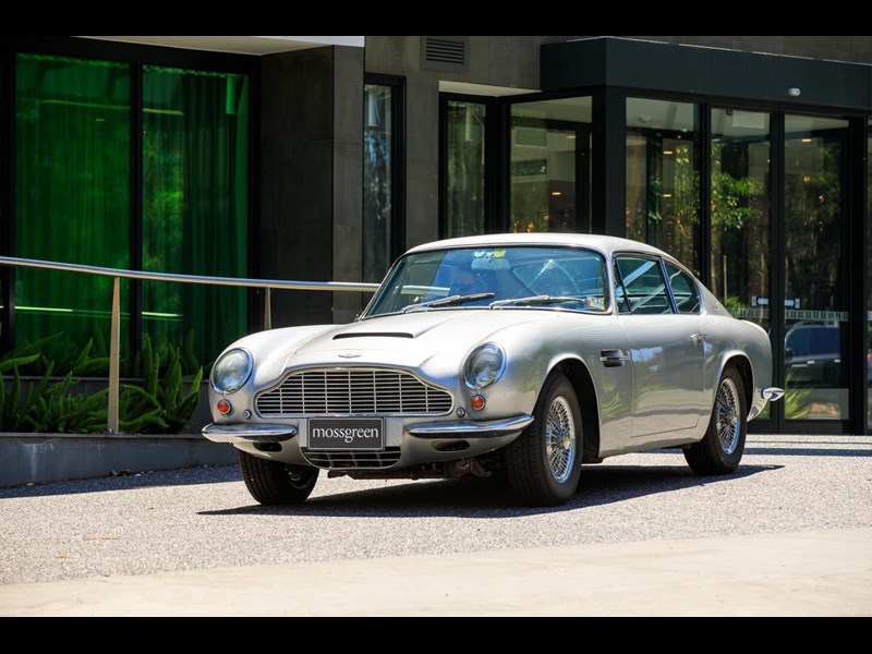 aston db 6mk2 vantage