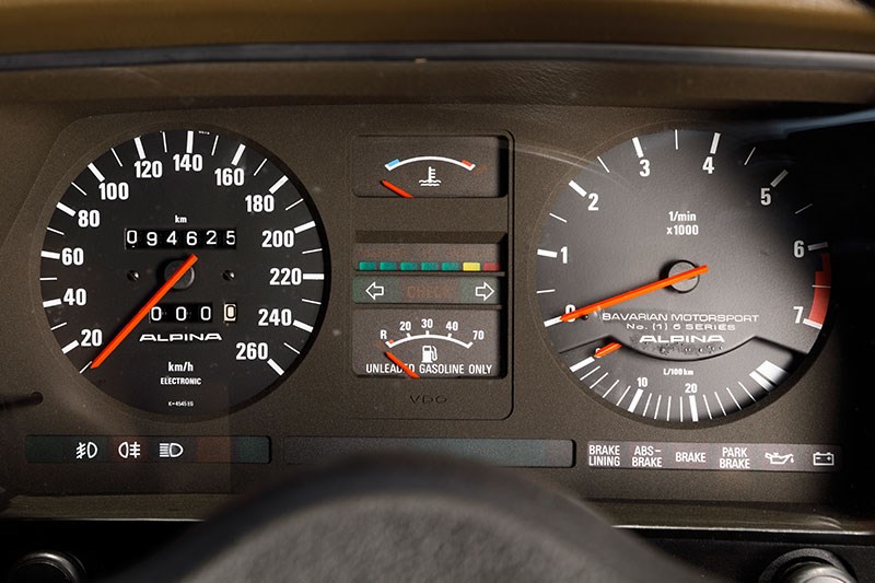 bmw alpina dash 4