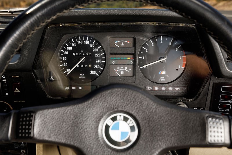 bmw m6 dash 2