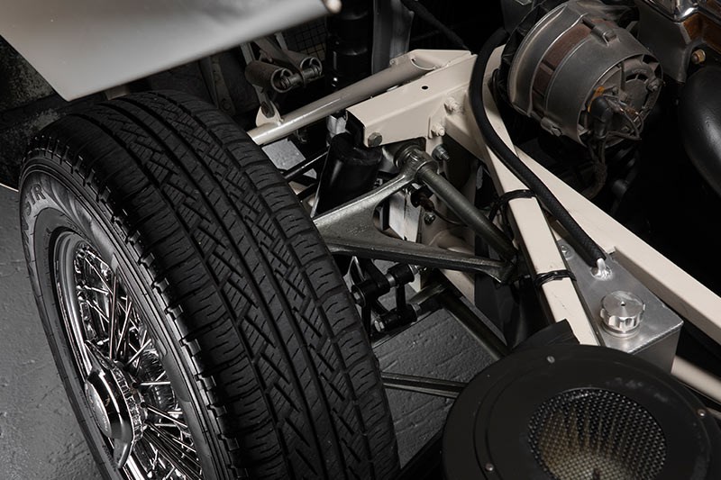 Jaguar e type 4