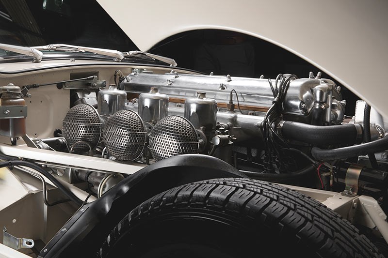 Jaguar e type engine bay 2