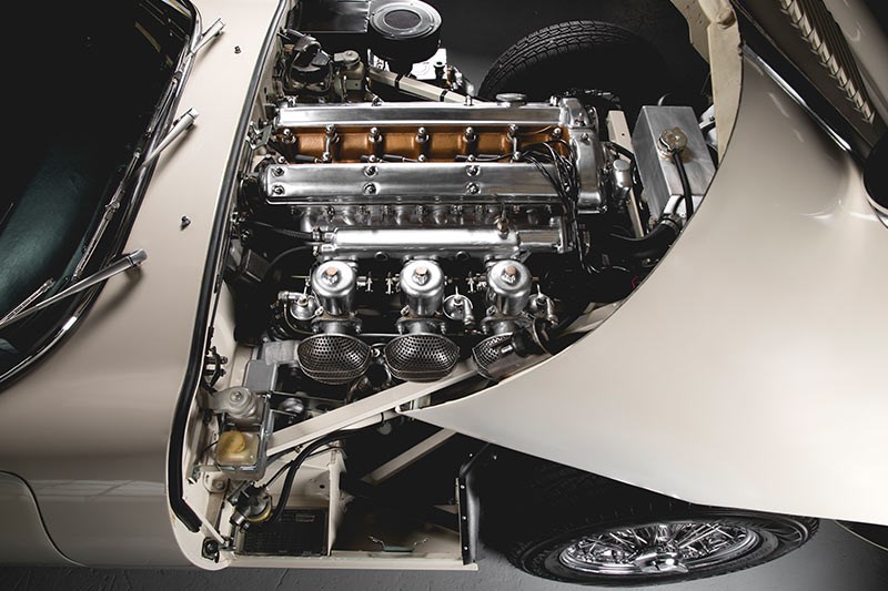 Jaguar e type engine bay