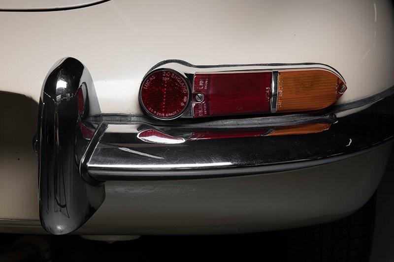 Jaguar e type tail light