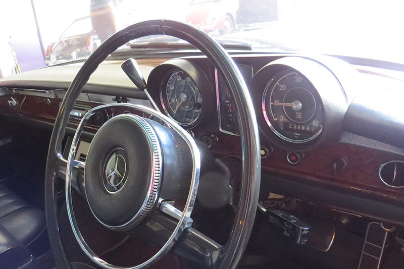 mercedes benz dash