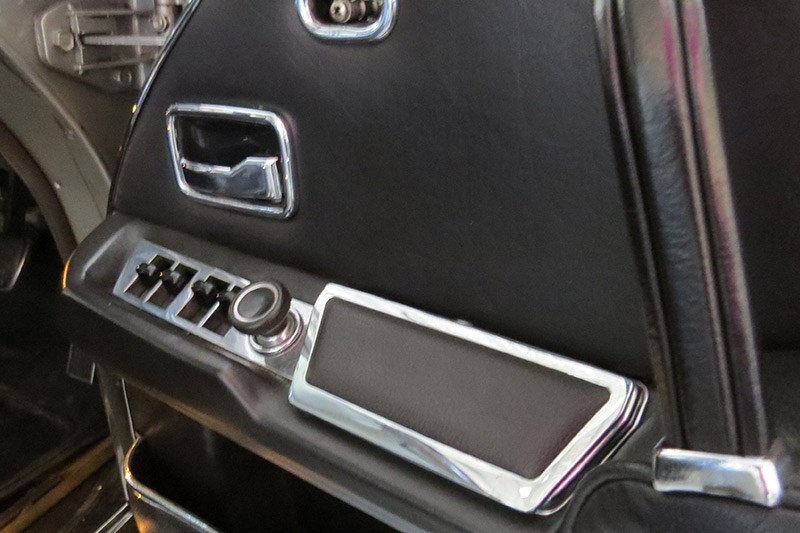mercedes benz door