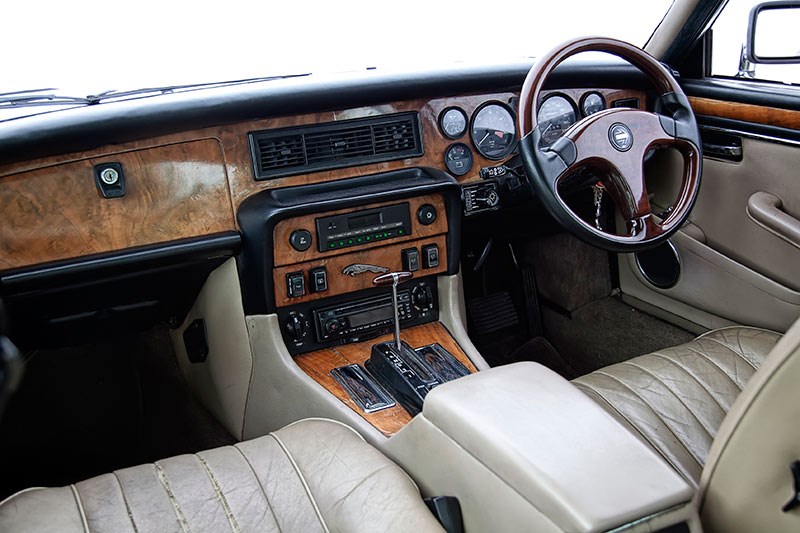 Jaguar XJ6 Series III